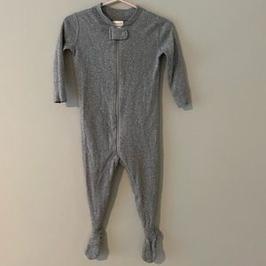 NWOT Hanna Andersson Gray footed sleeper